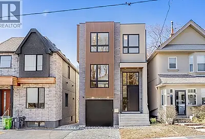 40 BERESFORD AVE Toronto ON M6S3A8
