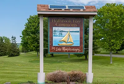 383 Holbrrok Bay Commons