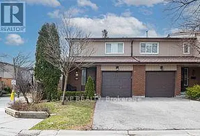 #54 -725 VERMOUTH AVE Mississauga ON L5A3X5