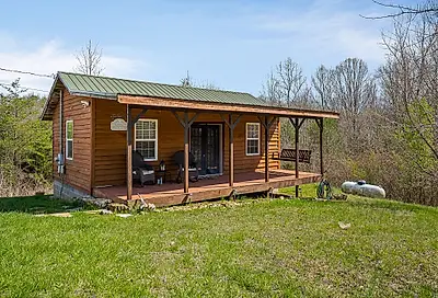 706 Pages Ln Smithville TN 37166