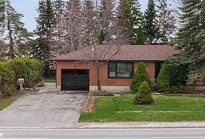581 MAPLEVIEW Drive E Barrie ON L9J0C3