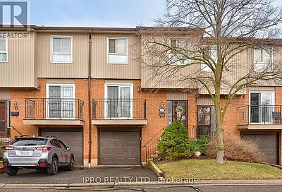 #12 -725 VERMOUTH AVE Mississauga ON L5A3X5