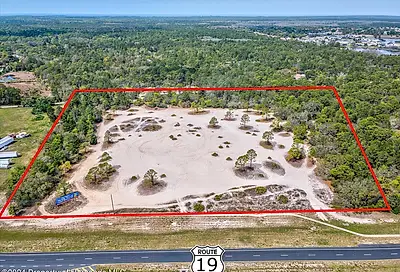15.7 Acres Commercial Way