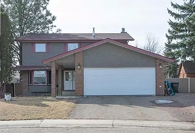 11 Ross Heights Place SE Medicine Hat AB T1B2E5