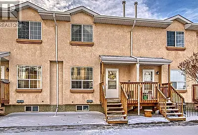 3, 204 Strathaven Drive Strathmore AB T1P1P6