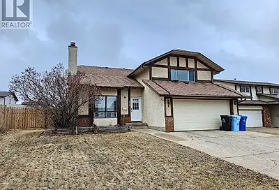 106 Silver Springs Drive Fort Mcmurray AB T9H3S8